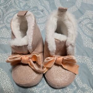 Sparkly Baby Booties with Bow